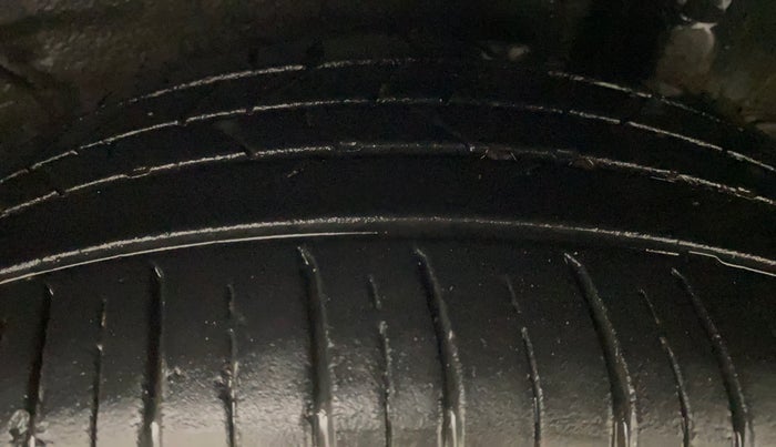 2022 Hyundai NEW I20 SPORTZ 1.2 AT, Petrol, Automatic, 25,306 km, Left Rear Tyre Tread