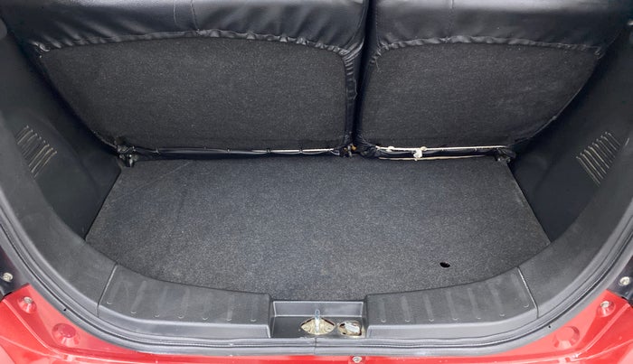 2017 Maruti Wagon R 1.0 LXI, Petrol, Manual, 29,138 km, Boot Inside