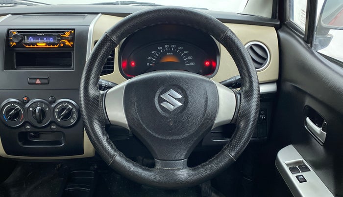 2017 Maruti Wagon R 1.0 LXI, Petrol, Manual, 29,138 km, Steering Wheel Close Up