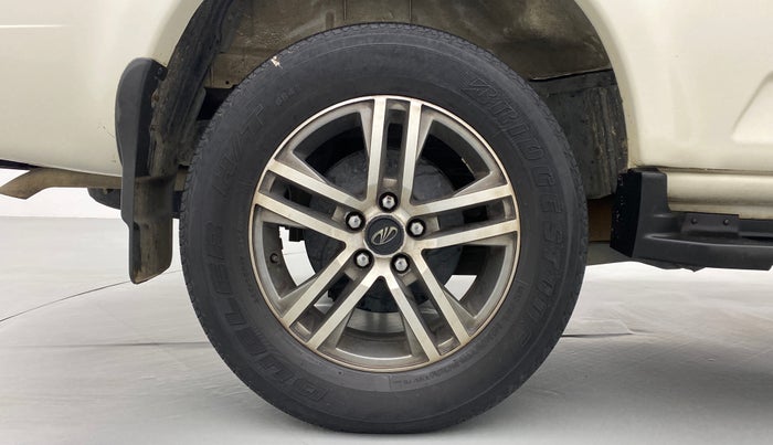 2016 Mahindra Scorpio S6 PLUS, Diesel, Manual, 66,504 km, Right Rear Wheel