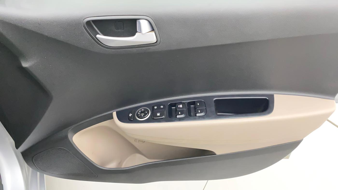 2019 Hyundai Xcent SX 1.2, Petrol, Manual, 26,842 km, Driver Side Door Panels Control