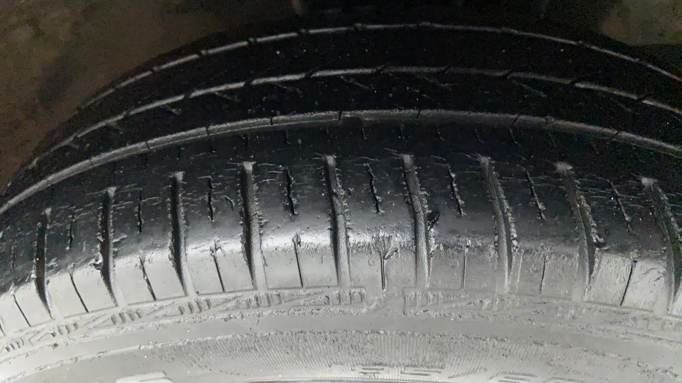 2014 Maruti Ertiga VDI ABS, Diesel, Manual, 64,616 km, Right Front Tyre Tread