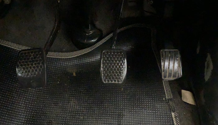 2019 Maruti Eeco 5 STR WITH A/C+HTR CNG, CNG, Manual, 55,293 km, Pedals