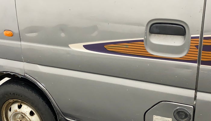 2019 Maruti Eeco 5 STR WITH A/C+HTR CNG, CNG, Manual, 55,293 km, Front passenger door - Slightly dented