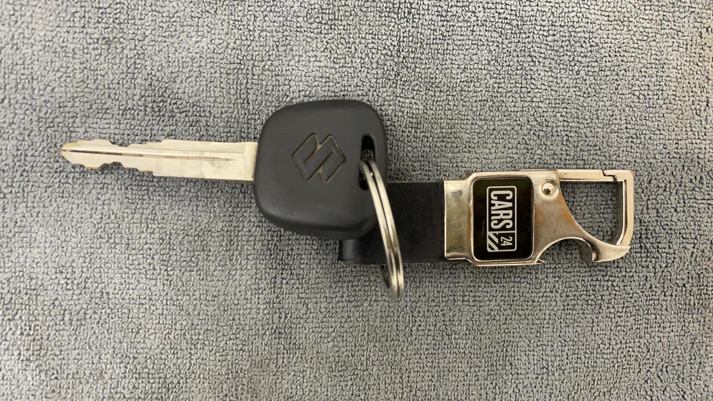 2019 Maruti Eeco 5 STR WITH A/C+HTR CNG, CNG, Manual, 55,293 km, Key Close Up