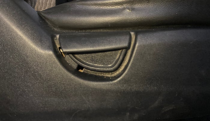 2020 Hyundai NEW SANTRO SPORTZ MT, Petrol, Manual, 44,423 km, Driver Side Adjustment Panel