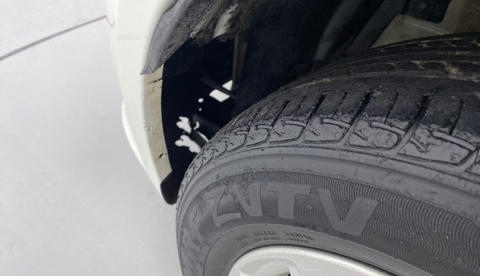 2016 Maruti Swift Dzire ZXI, Petrol, Manual, 69,802 km, Left fender - Lining loose
