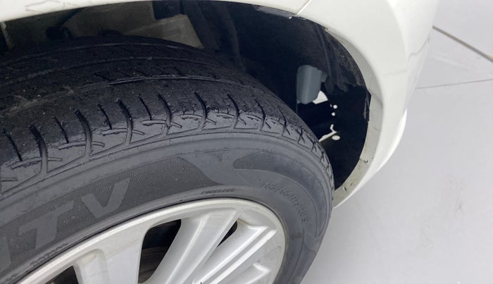 2016 Maruti Swift Dzire ZXI, Petrol, Manual, 69,802 km, Right fender - Lining loose