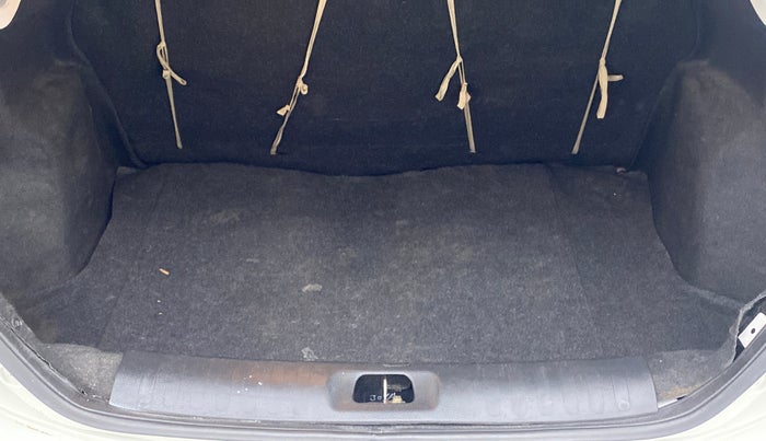 2016 Maruti Swift Dzire ZXI, Petrol, Manual, 69,802 km, Boot Inside