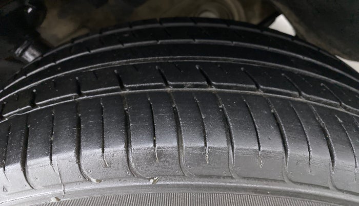 2016 Nissan Terrano XL PLUS 85 PS DEISEL, Diesel, Manual, 55,216 km, Right Front Tyre Tread
