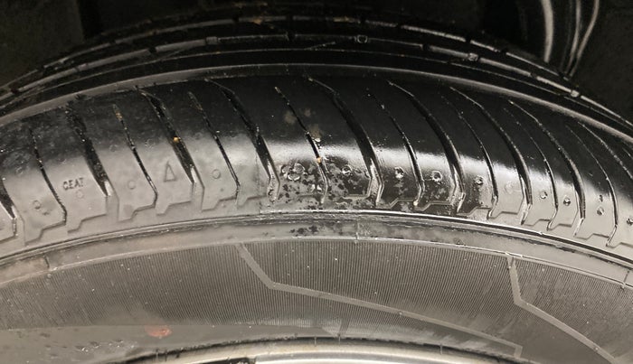 2022 Nissan MAGNITE XE, Petrol, Manual, 24,110 km, Right Rear Tyre Tread