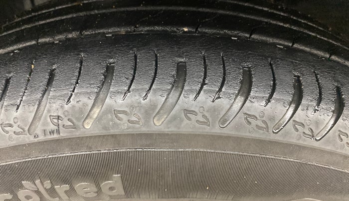 2022 Nissan MAGNITE XE, Petrol, Manual, 24,110 km, Left Front Tyre Tread