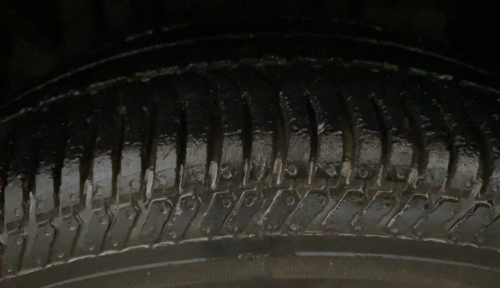 2016 Ford Ecosport TREND 1.5L PETROL, Petrol, Manual, 40,762 km, Left Front Tyre Tread