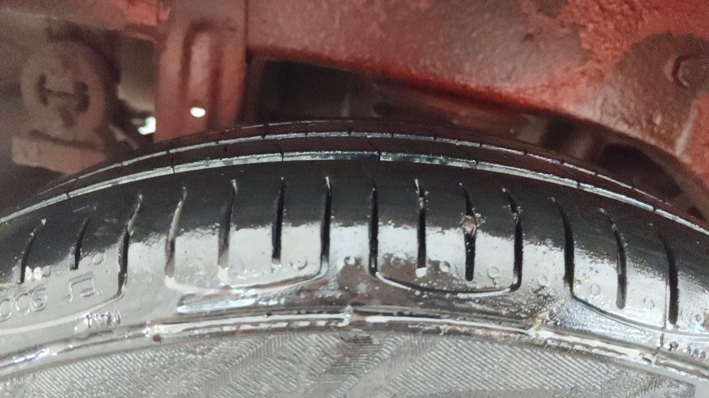 2013 Maruti Alto K10 VXI, Petrol, Manual, 63,725 km, Right Rear Tyre Tread