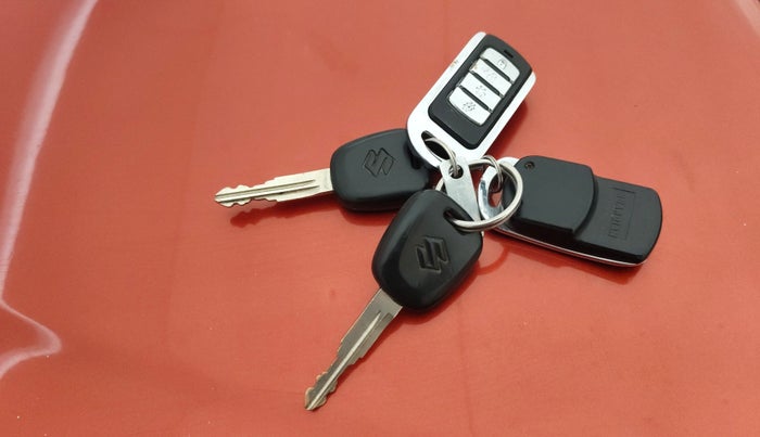 2013 Maruti Alto K10 VXI, Petrol, Manual, 63,725 km, Key Close Up
