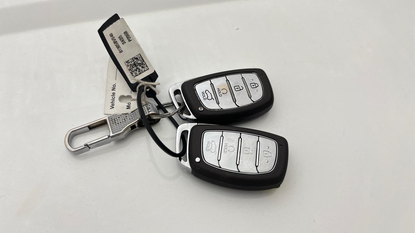 2022 Hyundai Creta SX 1.5 DIESEL, Diesel, Manual, 56,450 km, Key Close Up