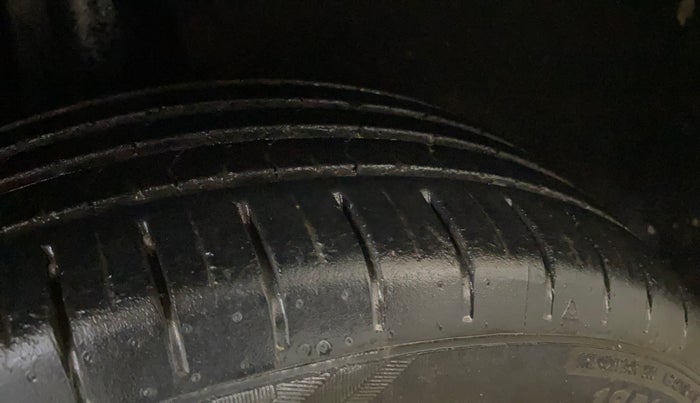 2019 Maruti Baleno ZETA PETROL 1.2, Petrol, Manual, 26,596 km, Right Rear Tyre Tread