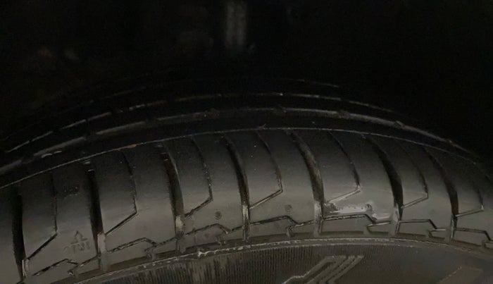 2019 Maruti Baleno ZETA PETROL 1.2, Petrol, Manual, 26,596 km, Left Front Tyre Tread