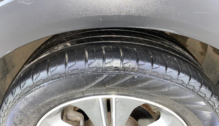 2018 Hyundai Creta SX PLUS AT 1.6 PETROL, Petrol, Automatic, 1,09,060 km, Left Front Tyre Tread