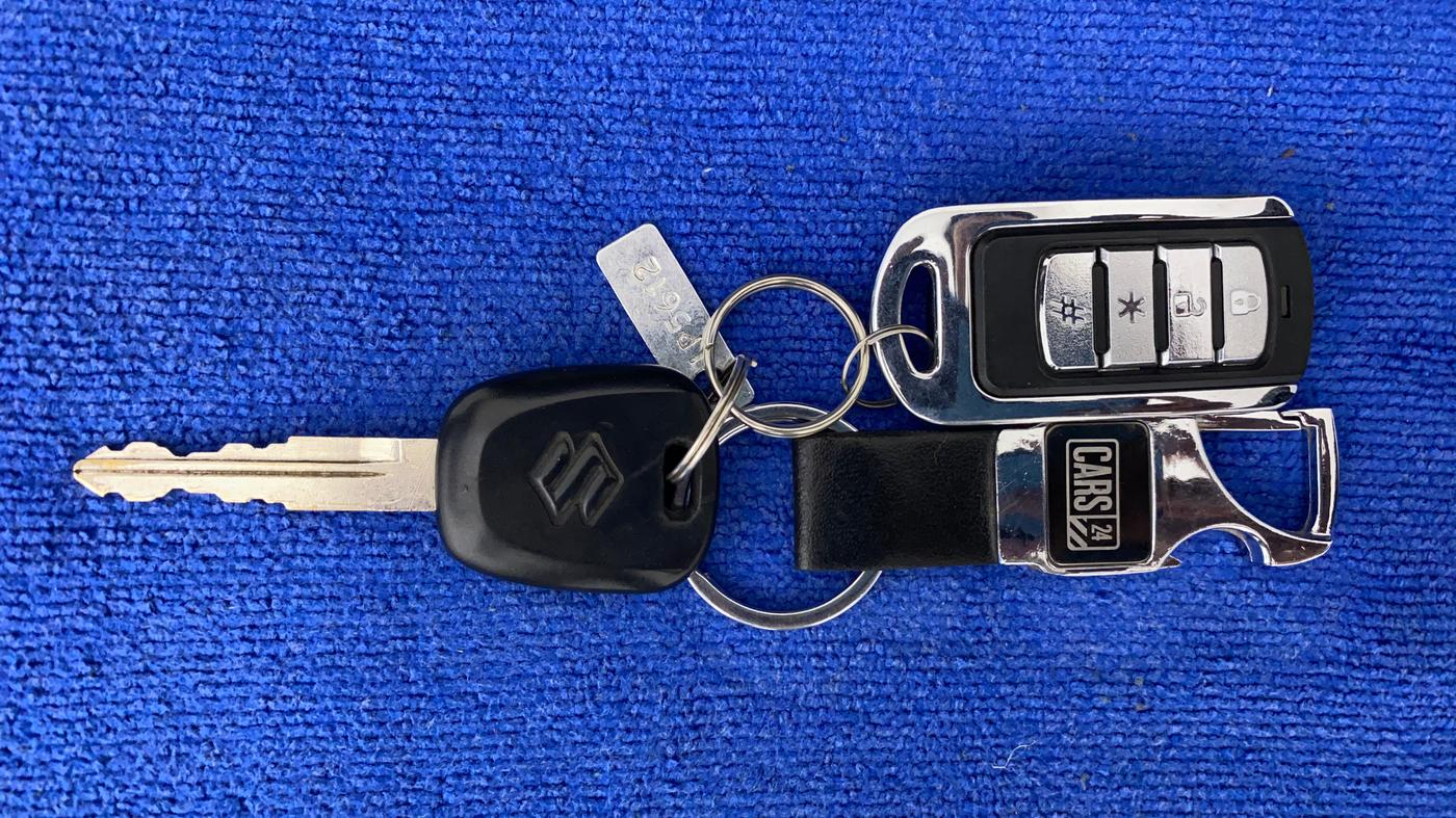 2012 Maruti Swift Dzire LXI, Petrol, Manual, 12,586 km, Key Close Up