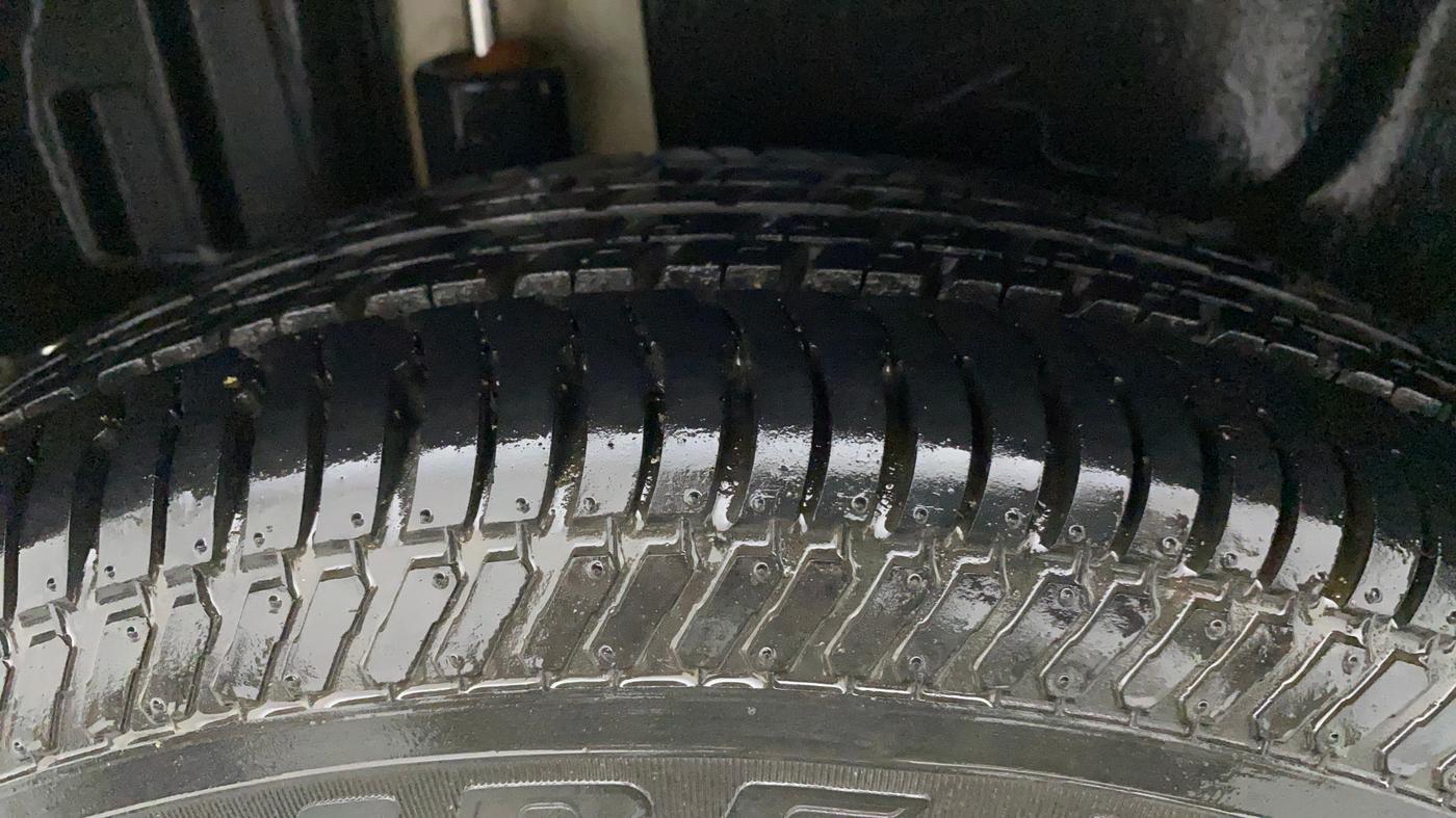 2012 Maruti Swift Dzire LXI, Petrol, Manual, 12,586 km, Right Rear Tyre Tread