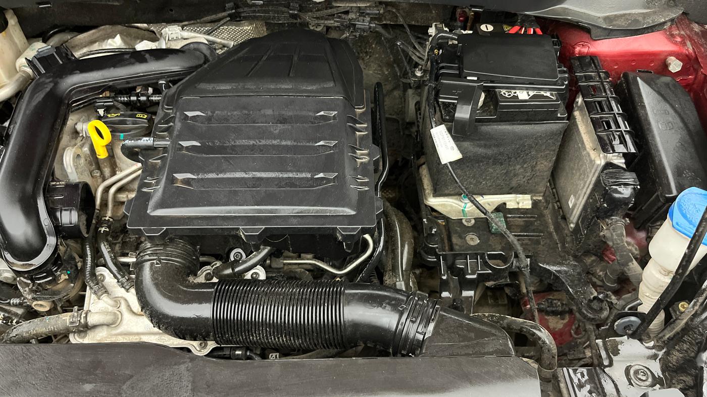2024 Volkswagen TAIGUN COMFORTLINE 1.0 TSI MT, Petrol, Manual, 15,899 km, Engine View - Left