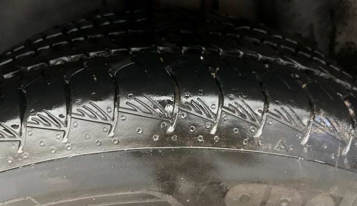 2024 Volkswagen TAIGUN COMFORTLINE 1.0 TSI MT, Petrol, Manual, 15,899 km, Left Rear Tyre Tread