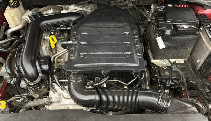 2024 Volkswagen TAIGUN COMFORTLINE 1.0 TSI MT, Petrol, Manual, 15,899 km, Engine View