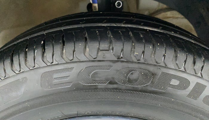 2020 Maruti Dzire VXI, Petrol, Manual, 29,207 km, Right Front Tyre Tread