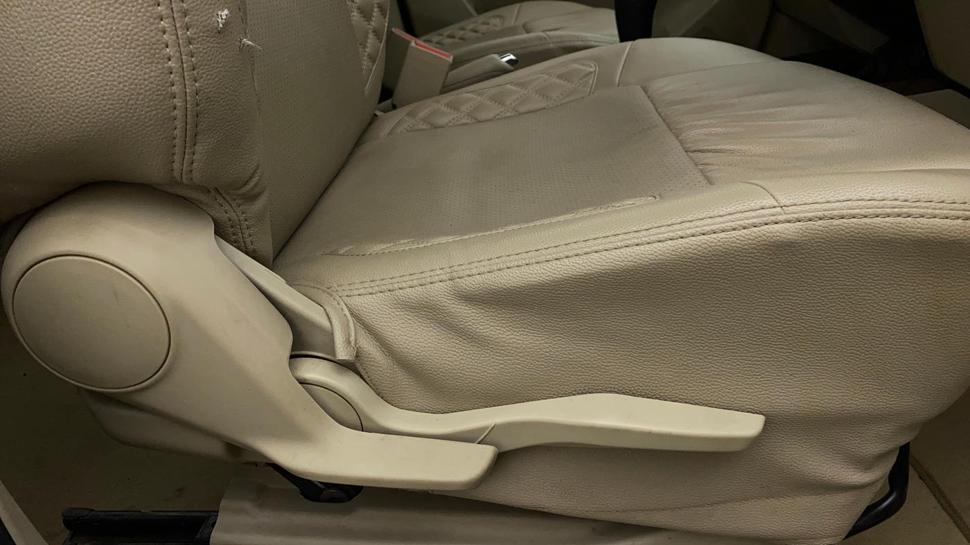 2020 Maruti Dzire VXI, Petrol, Manual, 29,207 km, Driver Side Adjustment Panel