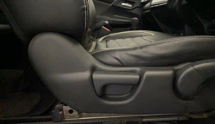 2018 Honda WR-V 1.2L I-VTEC VX MT, Petrol, Manual, 65,967 km, Driver Side Adjustment Panel