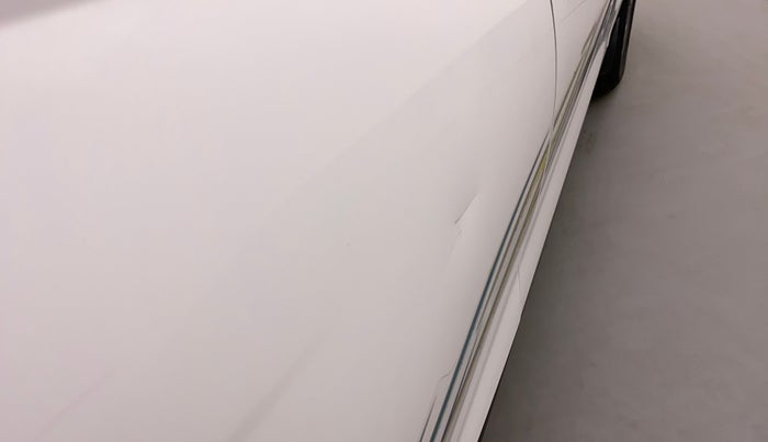 2021 Hyundai NEW I20 ASTA (O) 1.5 CRDI MT, Diesel, Manual, 21,418 km, Right rear door - Slightly dented