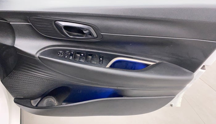 2021 Hyundai NEW I20 ASTA (O) 1.5 CRDI MT, Diesel, Manual, 21,418 km, Driver Side Door Panels Control