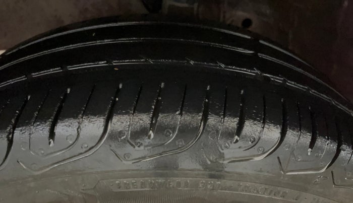 2018 Honda Amaze 1.2L I-VTEC S, Petrol, Manual, 72,237 km, Left Front Tyre Tread