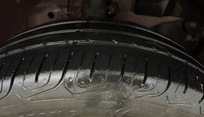 2018 Honda Amaze 1.2L I-VTEC S, Petrol, Manual, 72,237 km, Right Front Tyre Tread