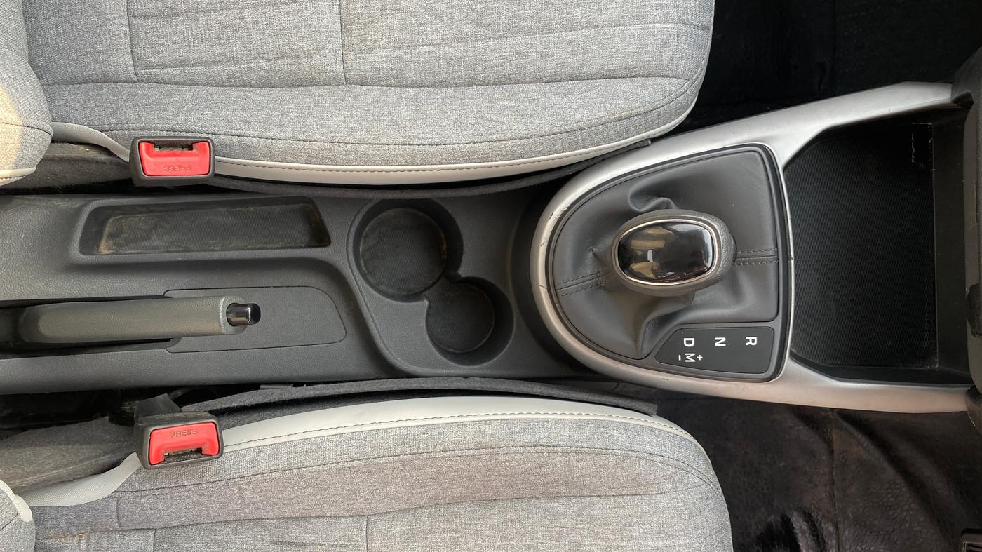 2021 Hyundai GRAND I10 NIOS SPORTZ AMT 1.2 KAPPA VTVT, Petrol, Automatic, 39,175 km, Gear Lever