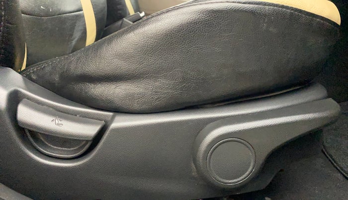 2015 Hyundai Xcent S 1.2, Petrol, Manual, 39,050 km, Driver Side Adjustment Panel