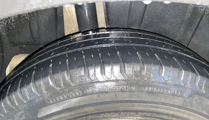 2019 Maruti XL6 ZETA MT, Petrol, Manual, 23,853 km, Right Rear Tyre Tread