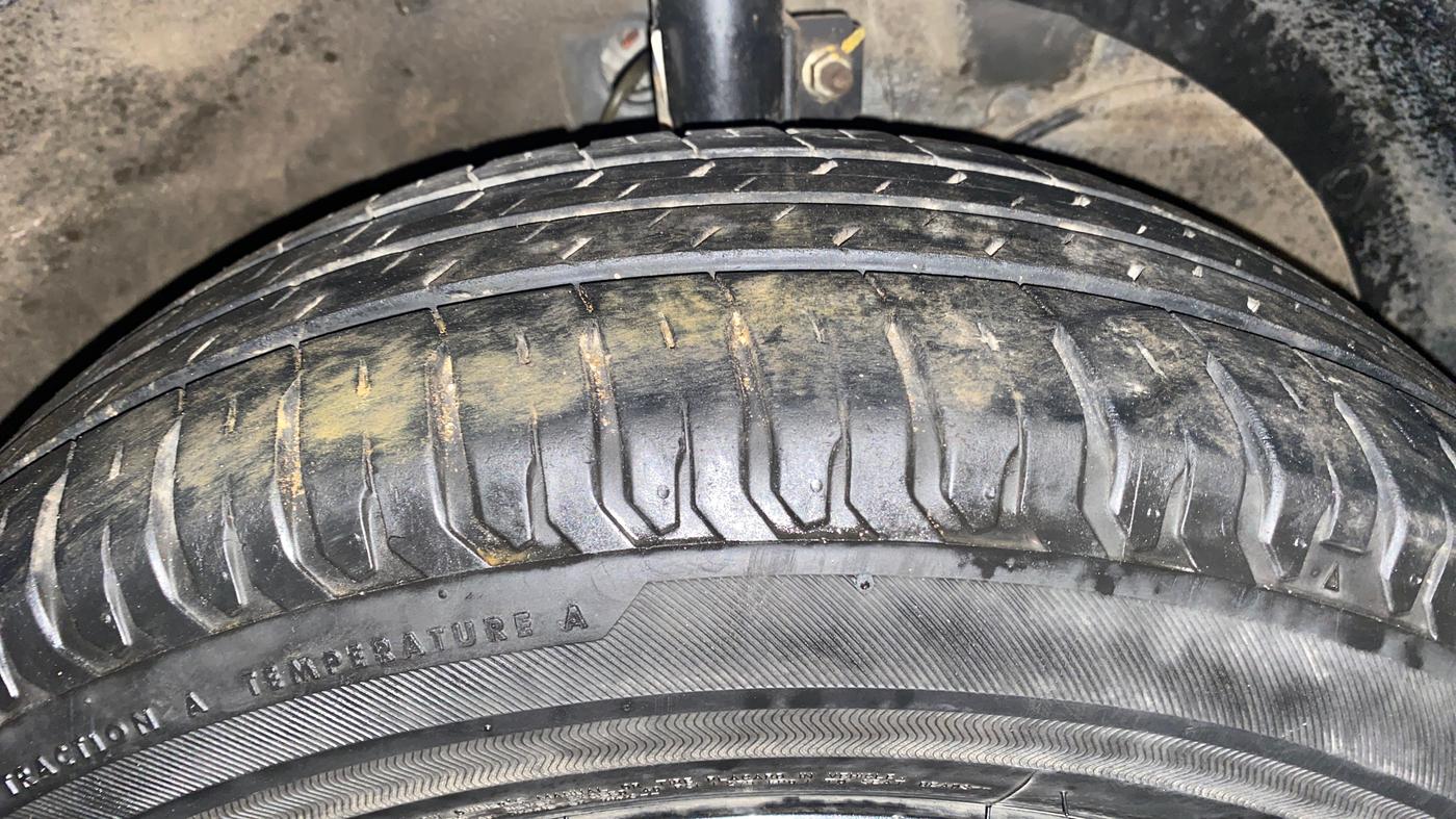 2019 Maruti XL6 ZETA MT, Petrol, Manual, 23,853 km, Right Front Tyre Tread