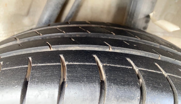 2015 Honda City 1.5L I-VTEC VX CVT, Petrol, Automatic, 74,220 km, Left Rear Tyre Tread