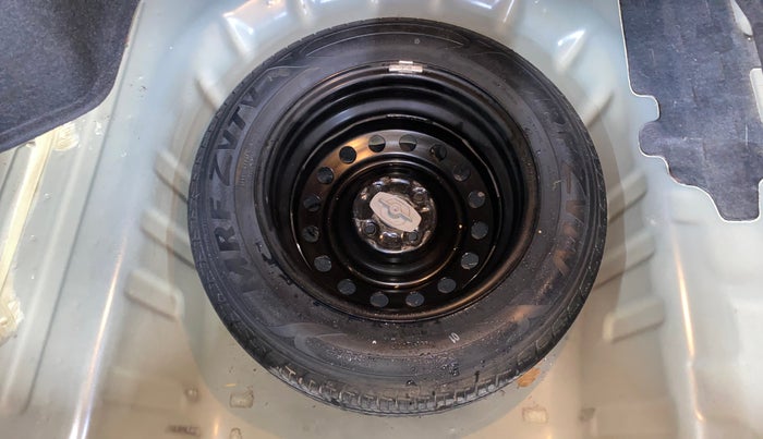 2017 Maruti Ciaz ALPHA 1.4 PETROL, Petrol, Manual, 99,095 km, Spare Tyre