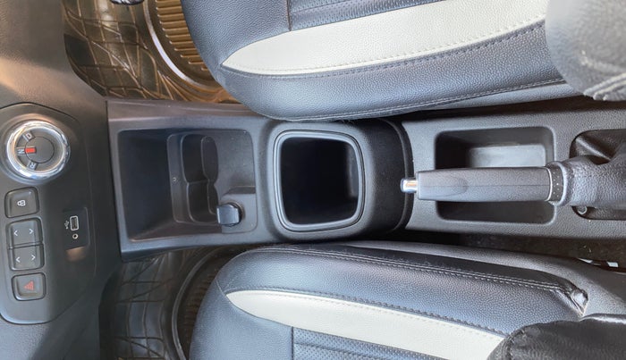 2019 Renault Kwid RXT 1.0 AMT (O), Petrol, Automatic, 21,427 km, Gear Lever