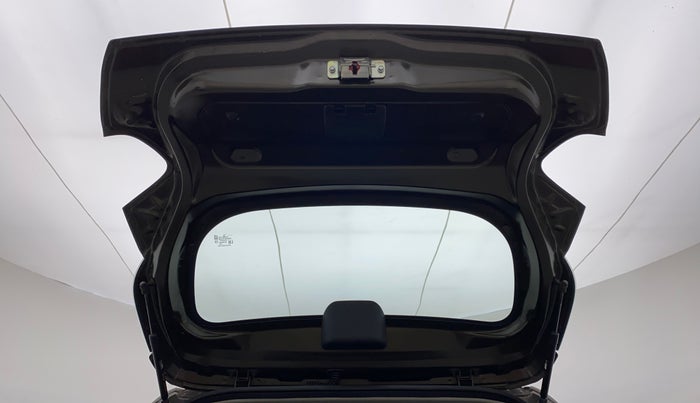 2021 Renault Kwid 1.0 RXL, Petrol, Manual, 8,657 km, Boot Door Open