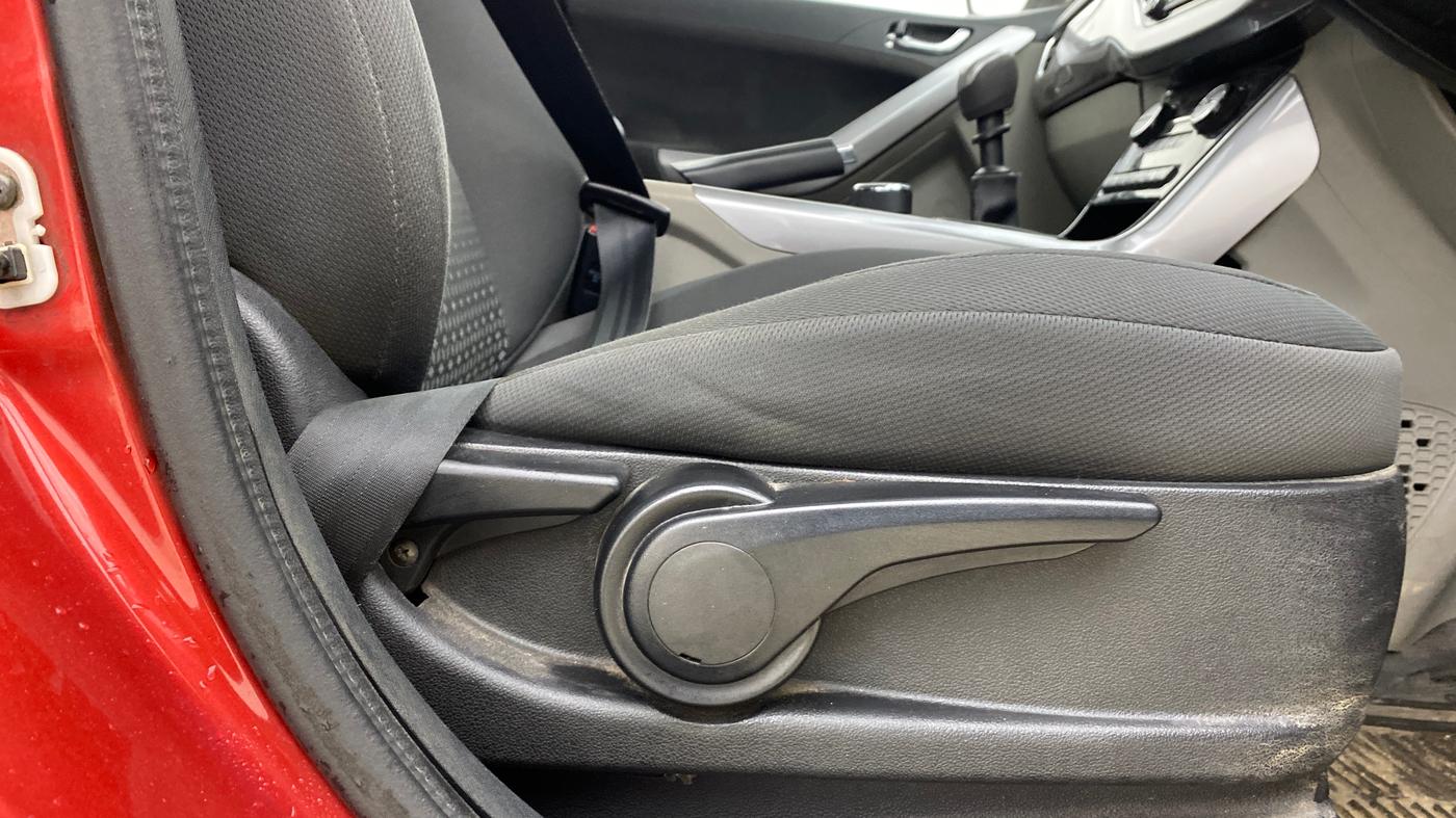 2018 Tata NEXON XZ PLUS PETROL, Petrol, Manual, 47,216 km, Driver Side Adjustment Panel