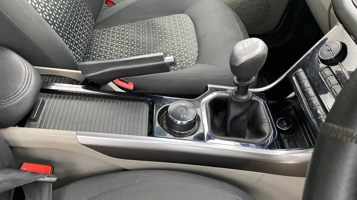 2018 Tata NEXON XZ PLUS PETROL, Petrol, Manual, 47,216 km, Gear Lever