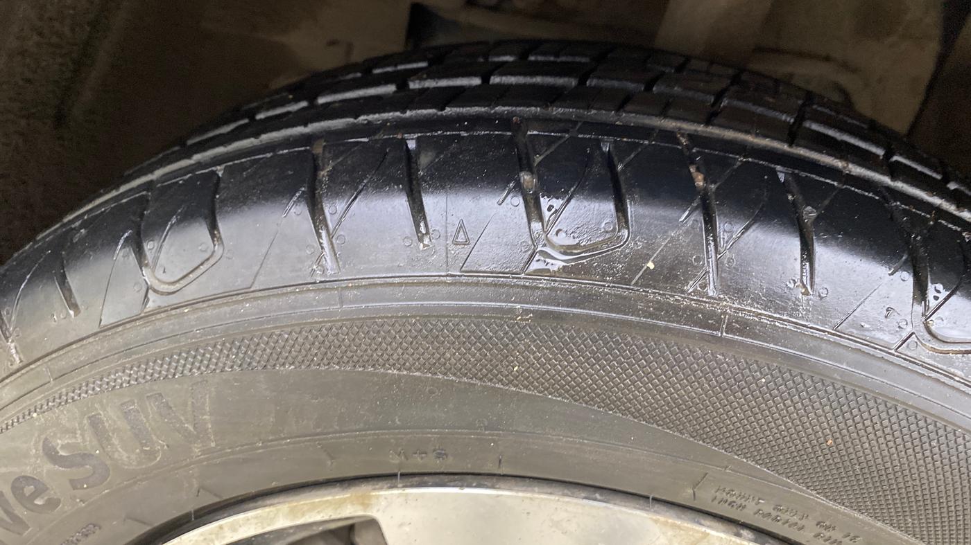 2018 Tata NEXON XZ PLUS PETROL, Petrol, Manual, 47,216 km, Left Front Tyre Tread
