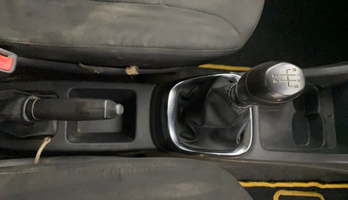 2016 Renault Kwid RXT 0.8, Petrol, Manual, 58,926 km, Gear Lever