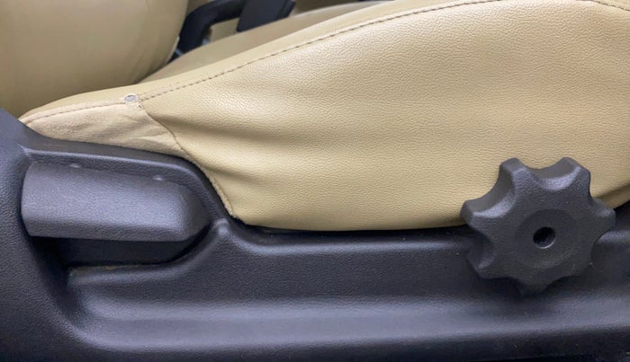 2016 Hyundai Verna 1.6 CRDI SX (O), Diesel, Manual, 90,522 km, Driver Side Adjustment Panel