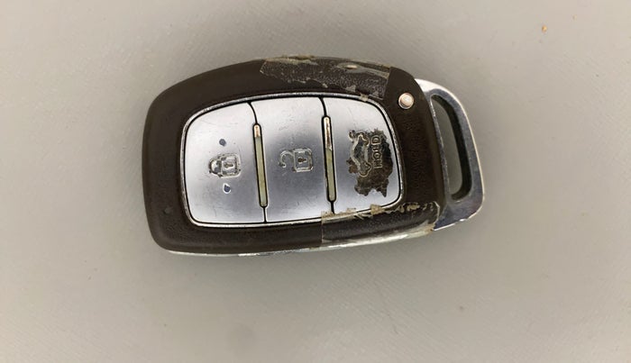 2016 Hyundai Verna 1.6 CRDI SX (O), Diesel, Manual, 90,522 km, Key Close Up