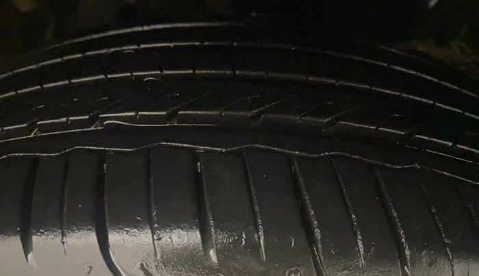 2017 Honda WR-V 1.2L I-VTEC VX MT, Petrol, Manual, 57,080 km, Right Front Tyre Tread